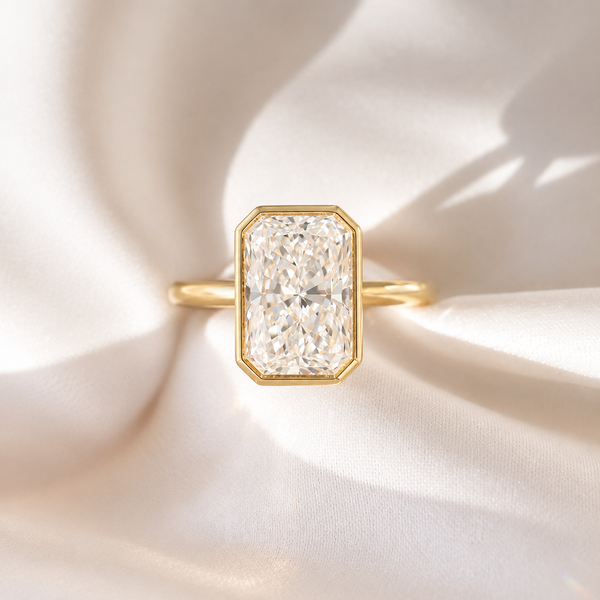 Radiant-cut diamond ring front view
