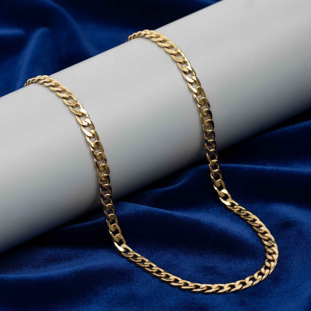 Cuban Chain Necklace Side Angle