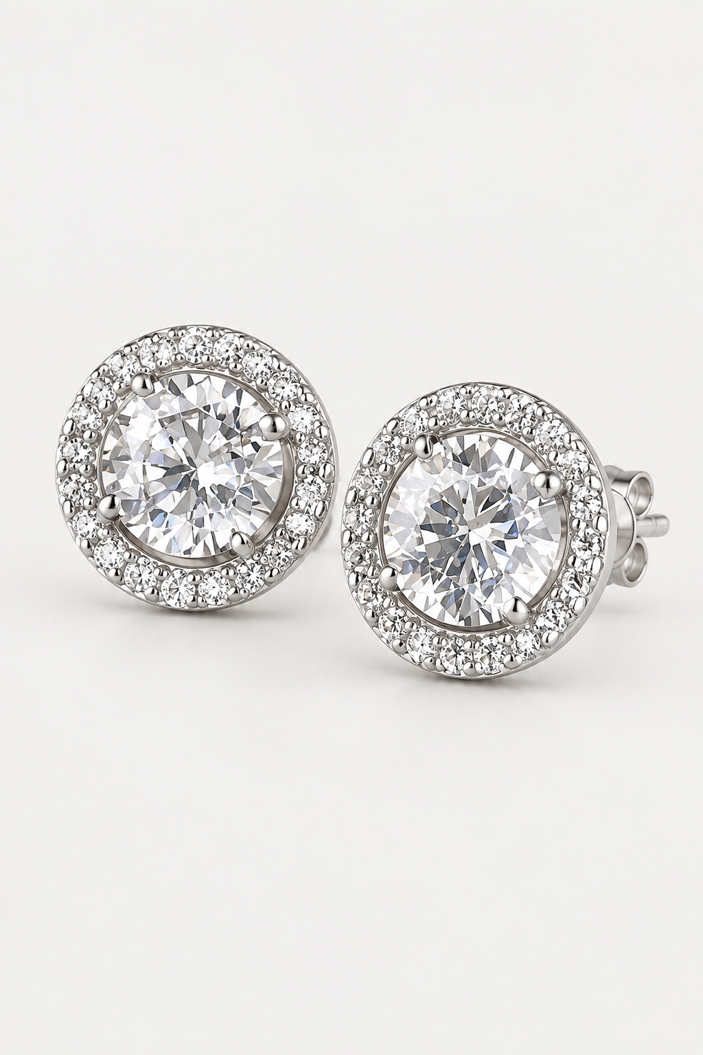 Earring three-quarter view